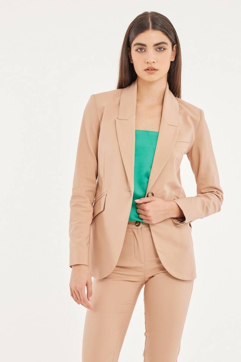 Long sleeve fitted blazer