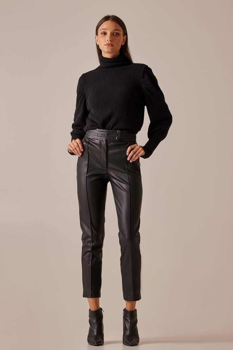 Faux leather cropped trousers